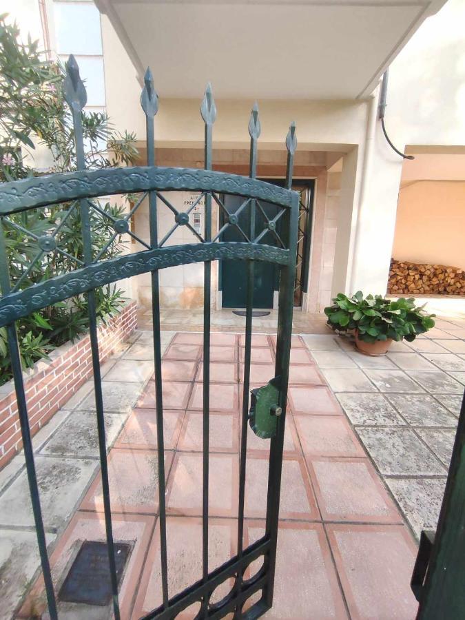 Incognito Apartment Tesalonika Bagian luar foto
